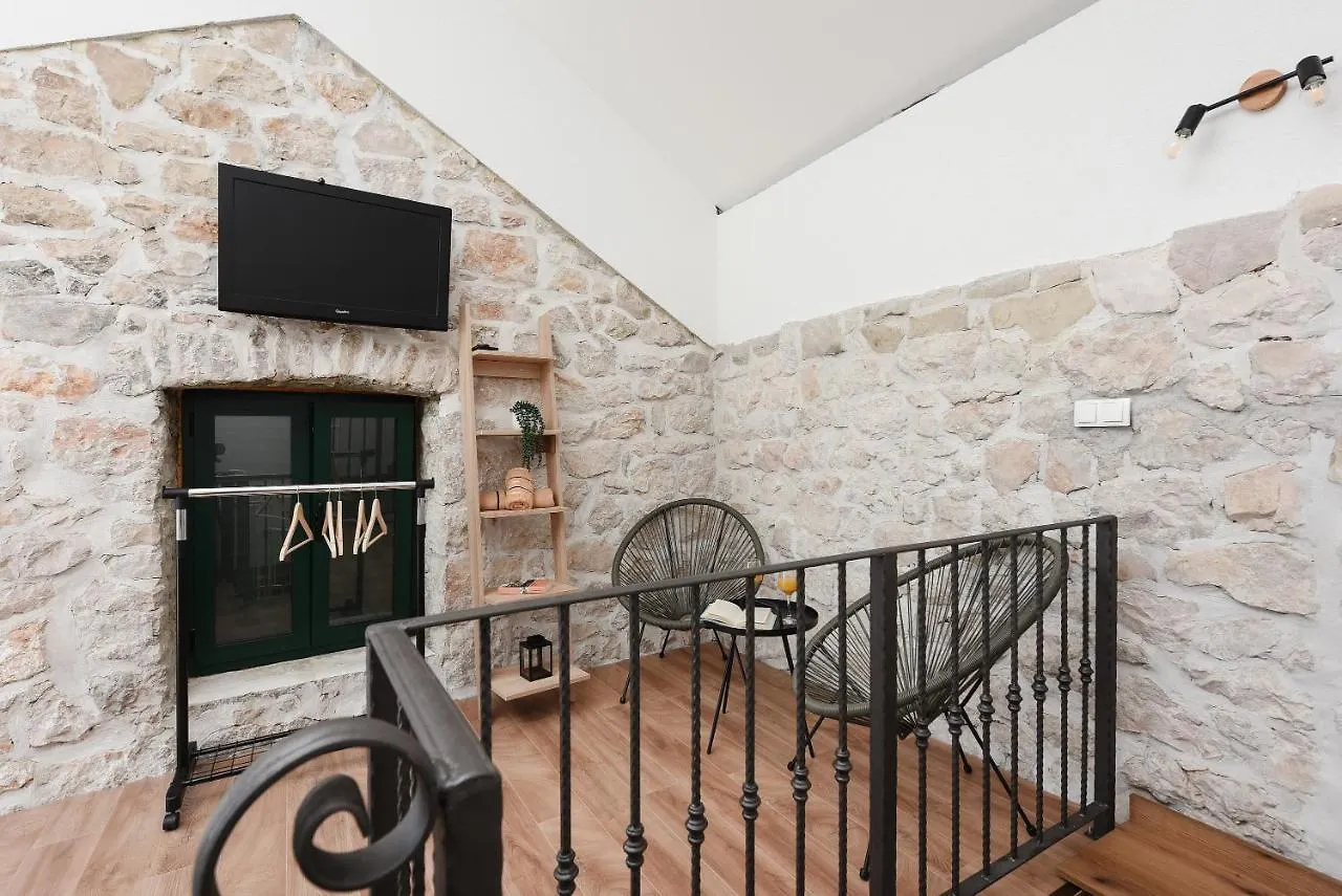 Holiday Stone House - Fumarea Rtina