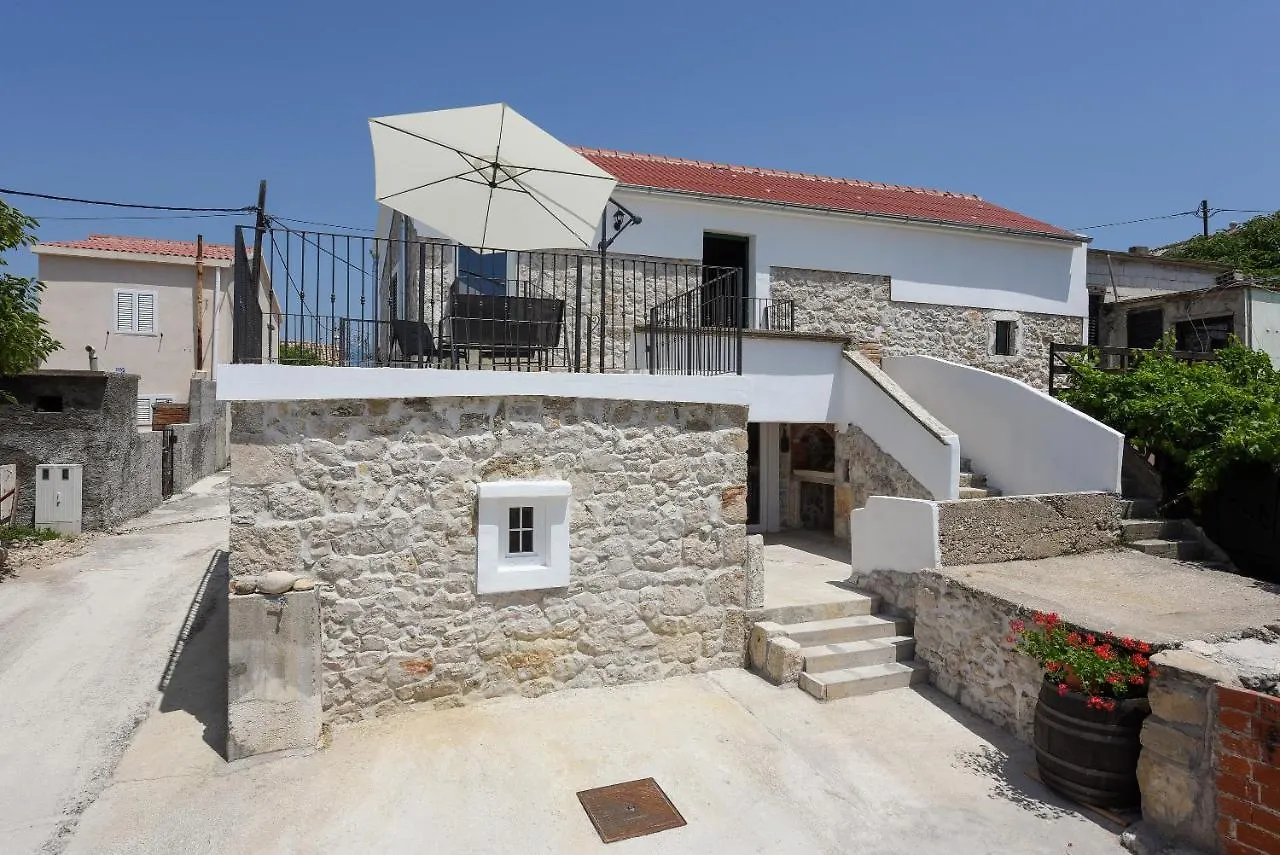 Holiday Stone House - Fumarea Rtina Apartment