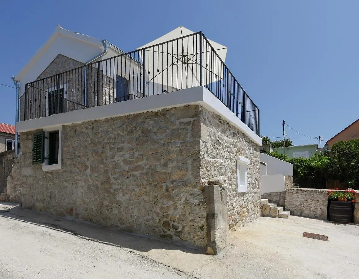 Holiday Stone House - Fumarea Rtina